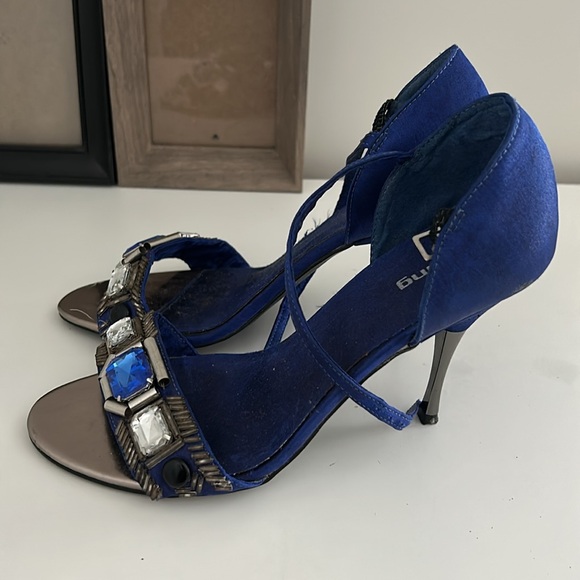 Blue Spring Sandals - Picture 3 of 4